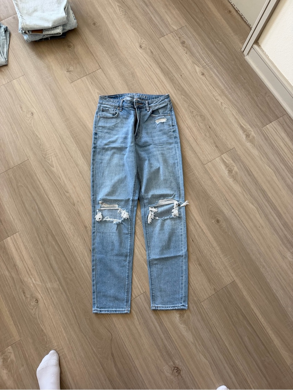 American Eagle Outfitters Light Blue Denim Jeans